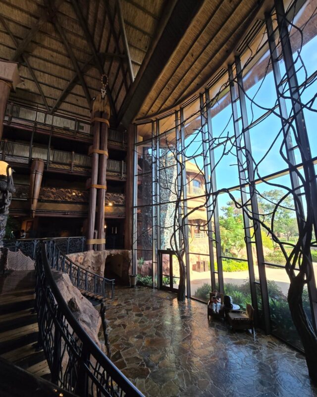 Don't mind me, just strolling through memories today 🙃

#animalkingdomlodge #disneyresorts #canadiandisneygrammer